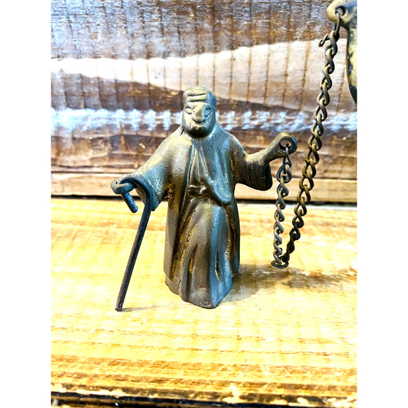 Vintage Mid Century Brass Camel and Shepard Figures - Picture 2 of 11